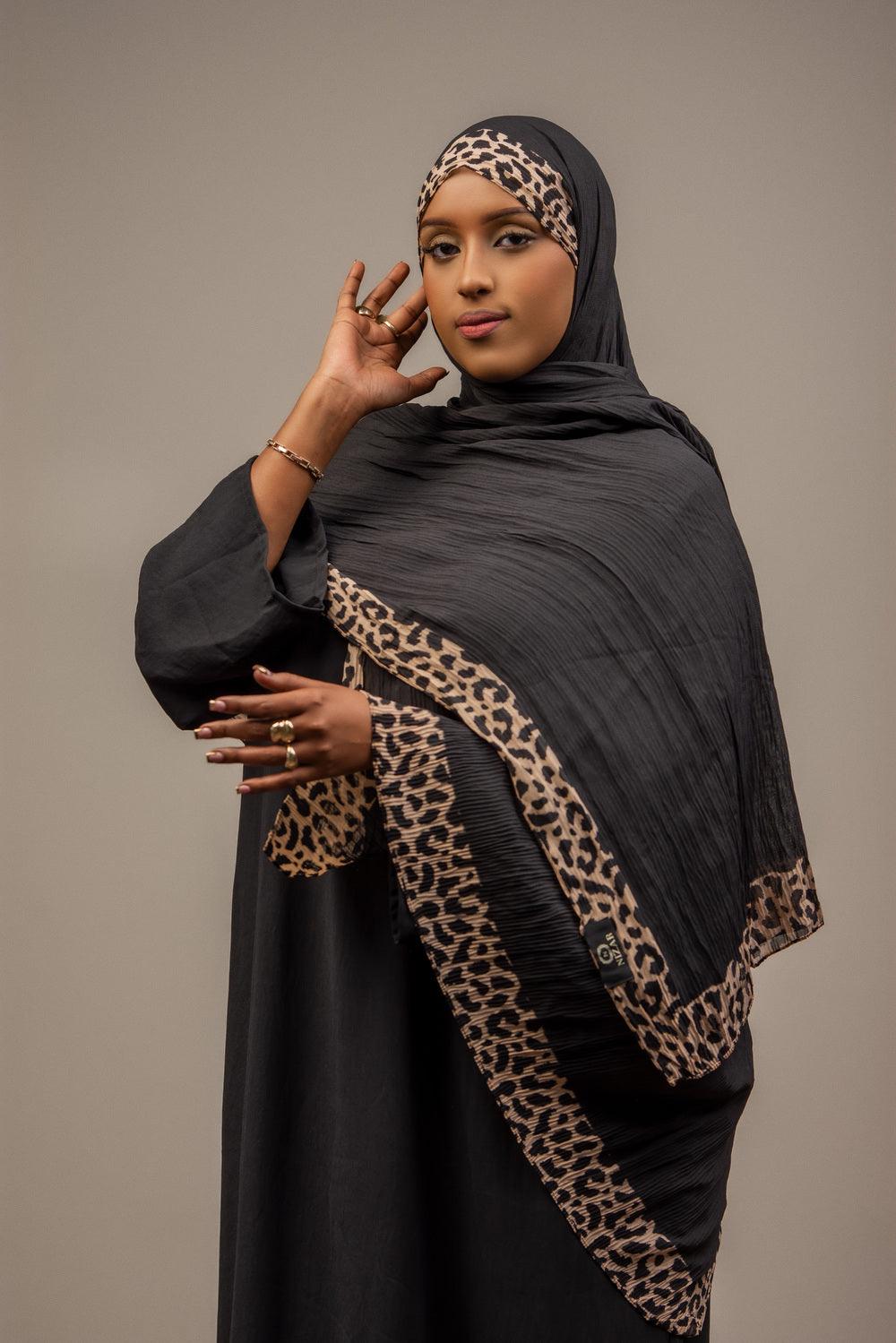 Leopard luxe scarf black