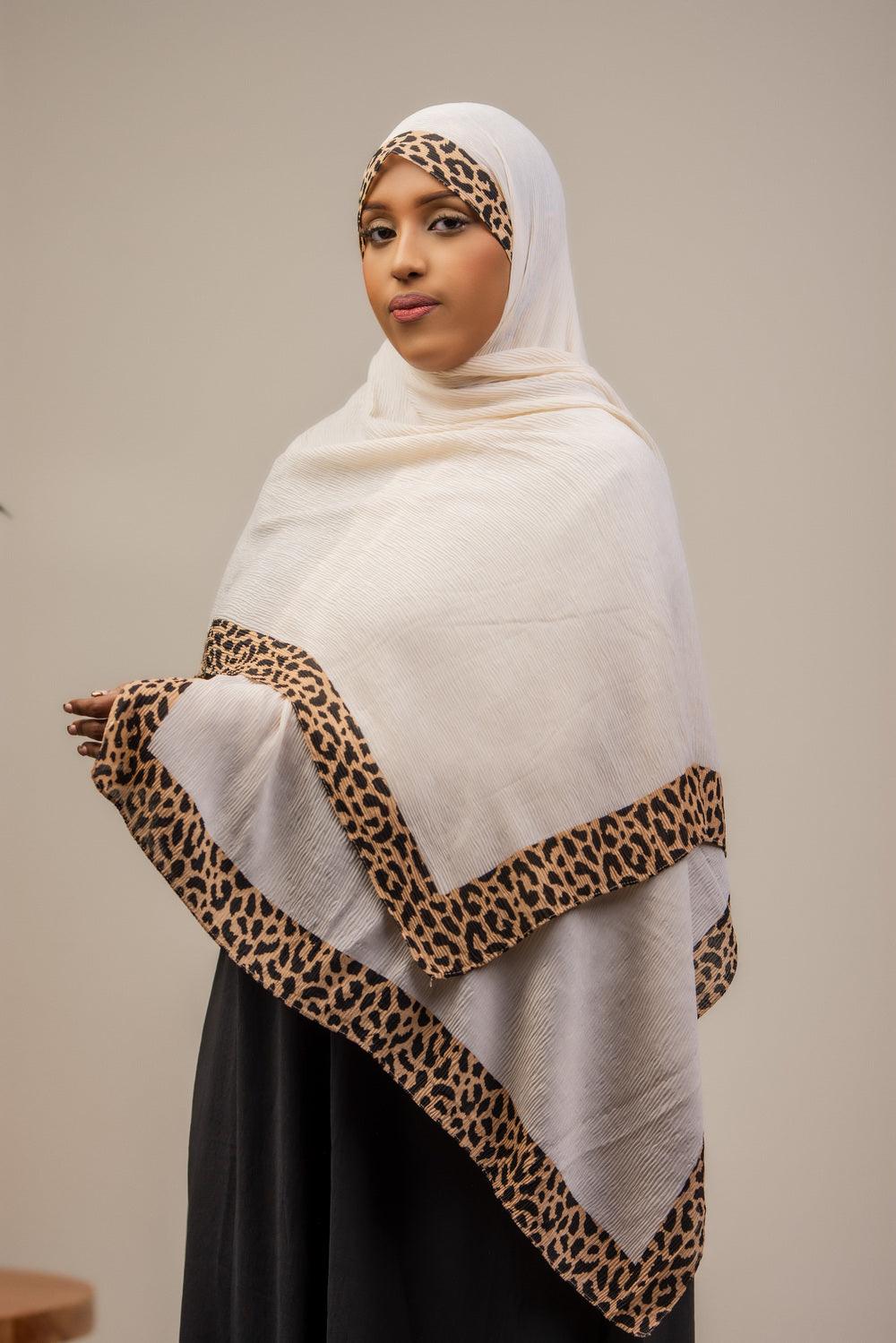 Leopard luxe scarf cream