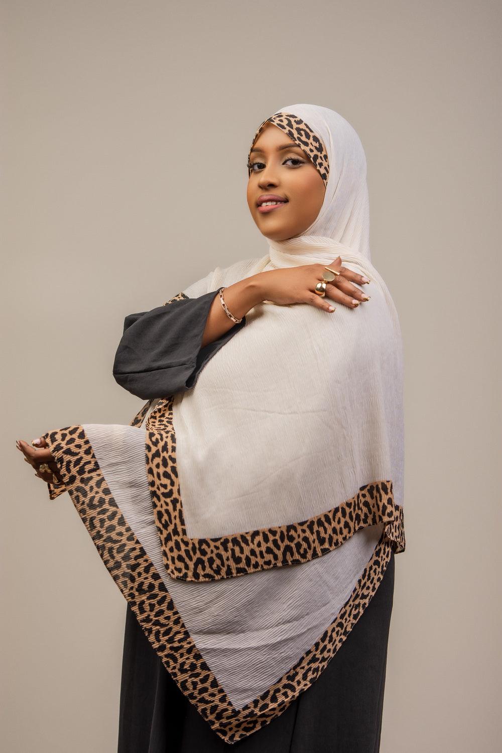 Leopard luxe scarf cream